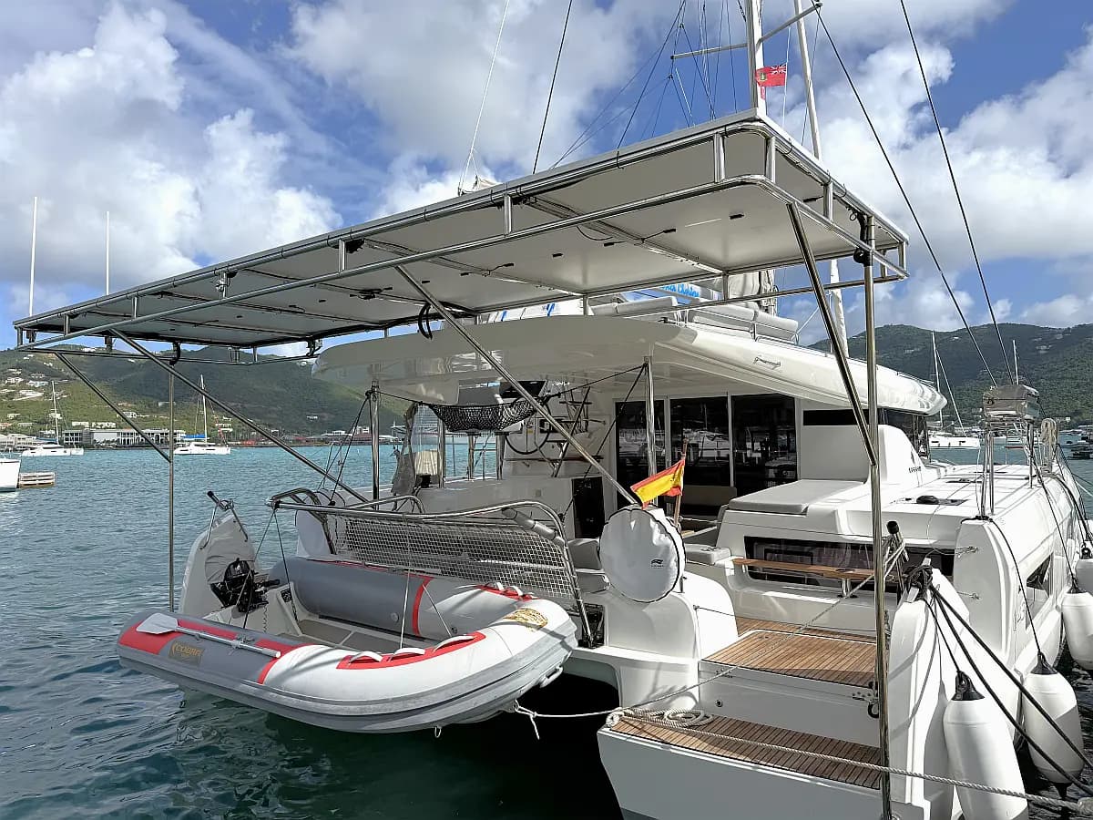 Lagoon 43, exterior view