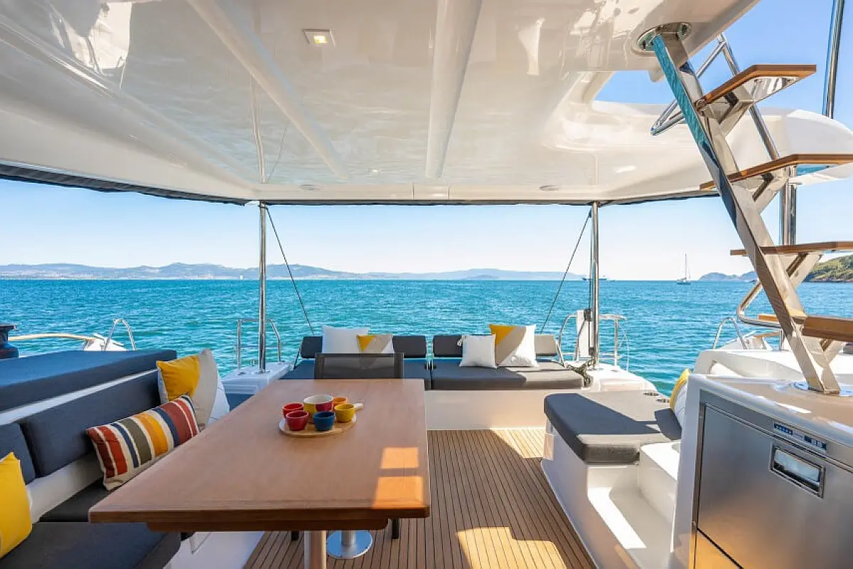 Lagoon 43's cockpit and alfresco dining area